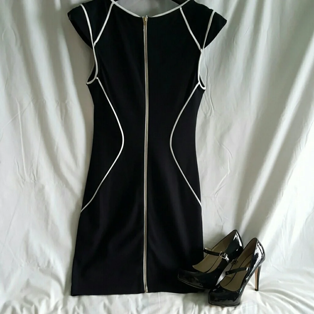Express black/white knit sheath sleeveless dress